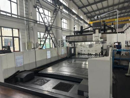 日本大隈製五面加工機MCR-A5C